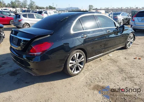 2019 Mercedes-Benz C 300 from USA, damaged, VIN 55SWF8DB3KU302808